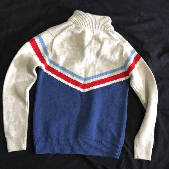 Gap kids button neck pull-over sweater. - Picture 2 of 7